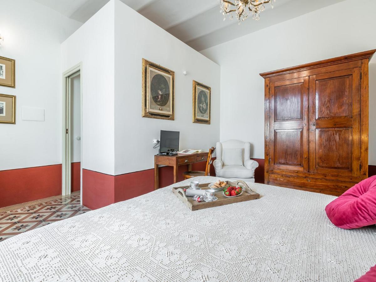 Palazzo Cherchi Dorgali Kültér fotó