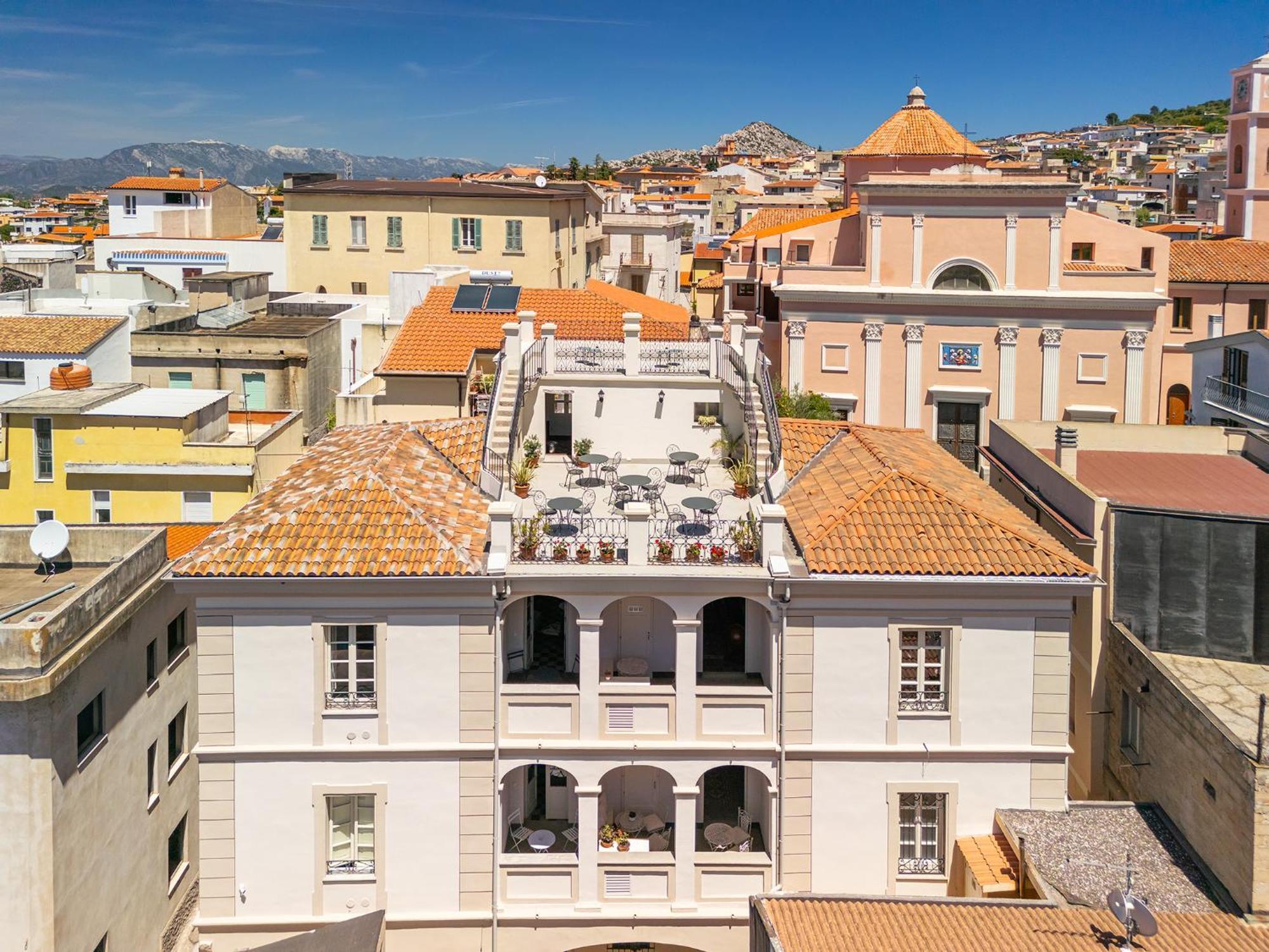 Palazzo Cherchi Dorgali Kültér fotó